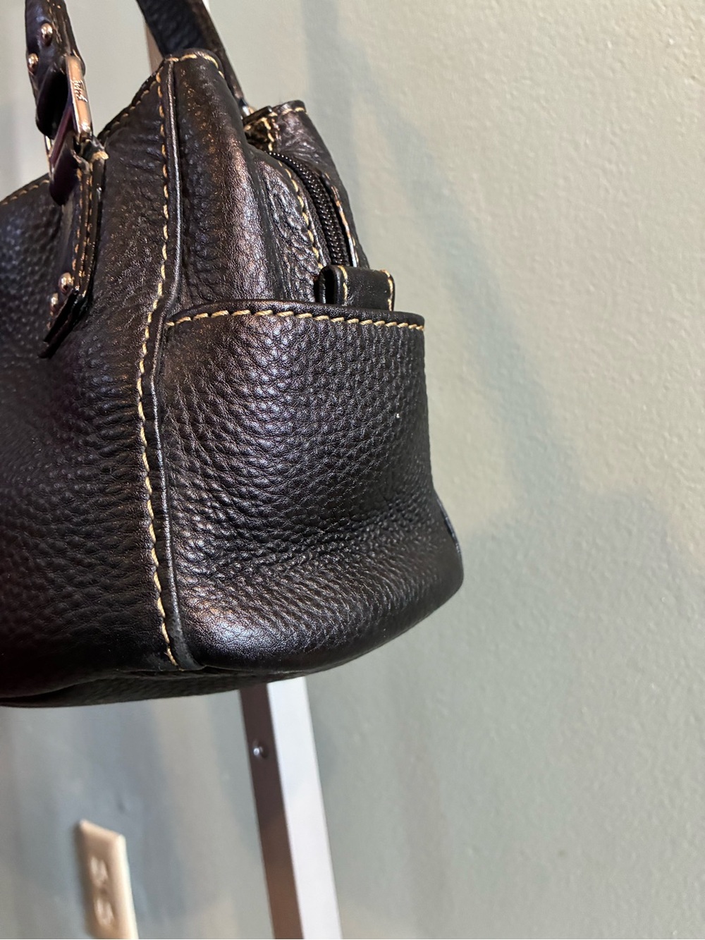 Fossil Black Leather Shoulder Bag - Picture 2 of 11